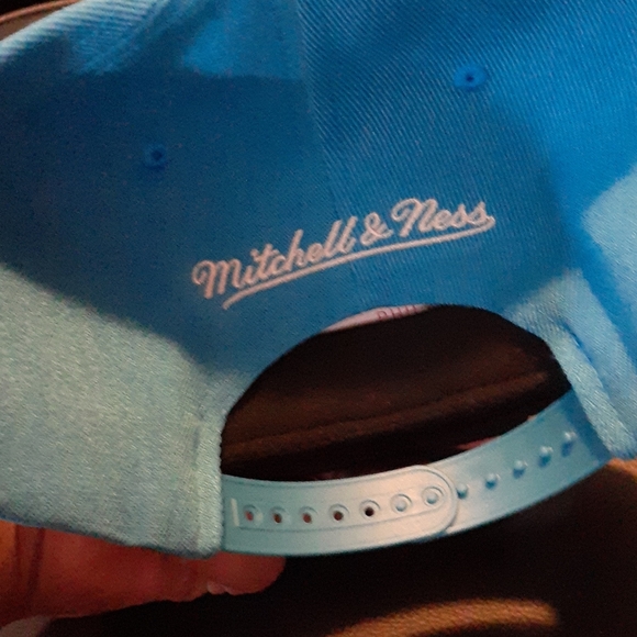 Hat - Picture 2 of 3